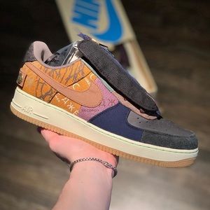 Travis Scott AF1  “Cactus Jack”